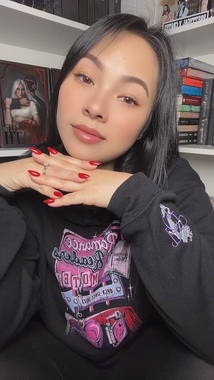 PGP Romance Motel Cropped Hoodie